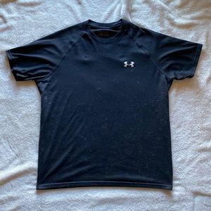 Mens medium under armor shirt